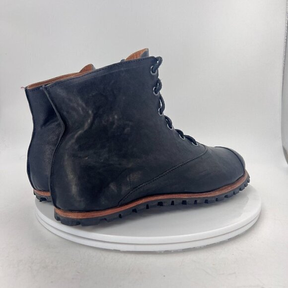 Cliff Dweller Boxer Women Size EU 42 US 12 Black Leather Vibram Cap Toe Boot - Picture 5 of 14